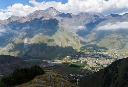Bergdorf Stepanzminda im Gro&szlig;en Kaukasus - Philipp Laage/dpa-tmn