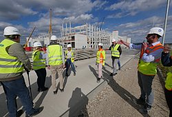 Baustellen-Begehung Amazon - Jost Wolf