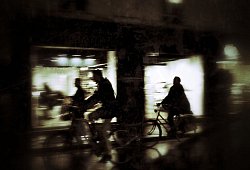 Nach Polizeiangaben konnten die Beamten gar nicht fassen, dass sich der Mann angesichts des Alkoholpegels noch im Sattel hielt. - Symbolbild: Pixabay