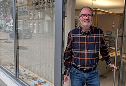 Norbert Stukenbr&ouml;ker, Haus & Grund - 2 - 1 - Annika Langhagel