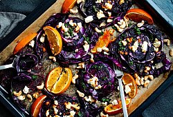 Ofenger&ouml;steter Rotkohl mit Orangen - Aileen Kapitza/minzgruen.com/dpa-tmn
