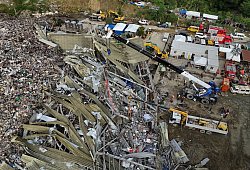 Einsturz einer M&uuml;lldeponie auf den Philippinen - Jacqueline Hernandez/AP/dpa