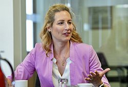 Hintergrundgespräch Verena Mertens MdEP - 1 - Peter Unger