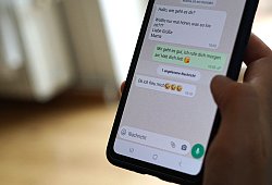 Whatsapps-Nachrichten in einem Chat - Weronika Peneshko/dpa/dpa-tmn