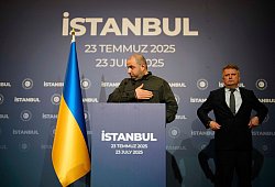 Umjerow als ukrainischer Chefunterh&auml;ndler - Emrah Gurel/AP/dpa