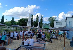 Rudelgucken am "Salina Beach" an der Diskothek Glashaus in Bad Salzuflen. - Glashaus