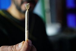 Cannabis-rauchen - Pixabay