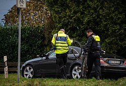 A7V06813 - 1 - Die Blaulichtfotografen