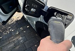 E-Auto laden - 1 - Till Brand