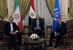 Irans Außenminister und IAEA-Chef führen Gespräche in Kairo - Khaled Elfiqi/AP/dpa