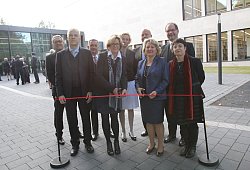 Die Ministerinnen Ute Schäfer und Svenja Schulze eröffnen die Musikbibliothek - Barbara Luetgebrune