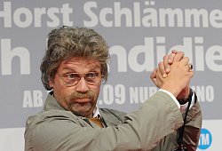 Hape Kerkeling als Horst Schl&auml;mmer - Jens Kalaene/dpa-Zentralbild/dpa