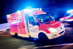 Ein DSC-Fan soll am Samstagabend in Köln von einem Zug der Deutschen Bahn erfasst und lebensgefäghrlich verletzt worden sein. - Marcel Kusch/Archiv