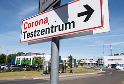 Testzentrum - Swen Pförtner/dpa/dpa-tmn