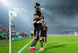 1. FC Köln - Bayern München - Rolf Vennenbernd/dpa