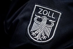 Zoll Illustration - Sina Schuldt/dpa