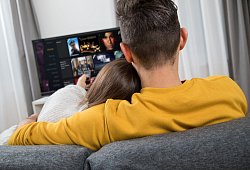 Kinosound aus der Dose - Einfacher Raumklang mit der Soundbar - dpa-tmn