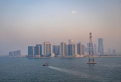 Skyline von Abu Dhabi - Sina Schuldt/dpa