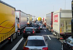 Autobahn - Symbolbild: Pixabay.com