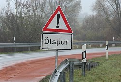 Ölspur - Symbolfoto: LZ