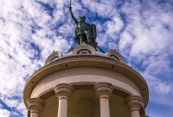 hermann_heights_monument_aka_hermann_the_german - Mac H/wikimedia