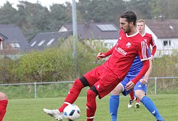 Erzielte das zwischenzeitliche 2:0 für Augustdorf: Serdar Caliskan. - Oliver König