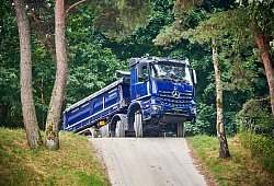 Mercedes-Benz Arocs 4151 - Frederik Dulay-Winkler/Daimler Truck AG/dpa-tmn