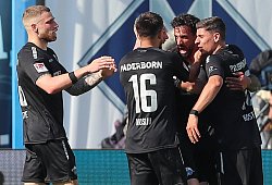 19.05.2024, xtgx, Fussball 2. Bundesliga, FC Hansa Rostock - SC Paderborn 07, v.l. Adriano Grimaldi (Paderborn, 39) Jube - IMAGO/Jan Huebner