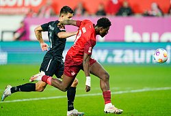 1. FC Kaiserslautern - SC Paderborn 07 - dpa