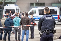 Polizei Razzia T&uuml;te Bahnhof Drogenszene Bielefeld Polizei Ordnungsamt - NW