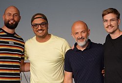 gruppenbild - Amir Ranjbari