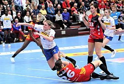 Lisa Frey - haza-foto