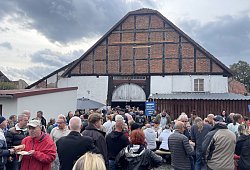img_2353 - Silke Buhrmester
