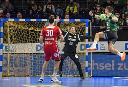 GER, Fuechse Berlin vs TBV Lemgo Lippe,Handball 1. Bundesliga - Maenner, 25. Spieltag, Saison 2021/2022, 12.02.2022, - Eibner-Pressefoto/Uwe Koch
