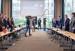 F&uuml;nfte Tarifverhandlung in Hannover - Moritz Frankenberg/dpa