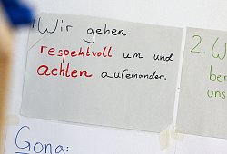 Zusammenhalt - Jens Kalaene/dpa