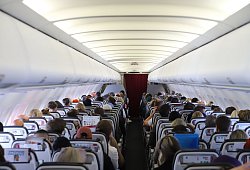 Die Kabine eines Flugzeugs - Sascha Thelen/dpa/dpa-tmn