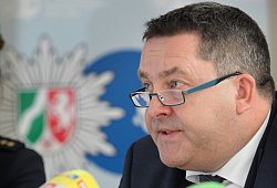 Dr. Axel Lehmann - Bernhard Preuß