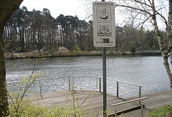 Angler haben in Bielefeld einen toten Mann in einem Teich gefunden. - Silke Kröger (Archivbild)