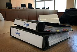 Akten zum Lügde-Prozess - Archivfoto: Bernhard Preuss