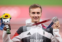 Jonathan Hilbert - Oliver Weiken/dpa