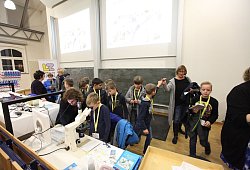 Gro&szlig;es Interesse: Die Vorlesungen der LZ-Kinderuni kommen bei den Nachwuchsstudenten sehr gut an. - Archivfoto: Vera Gerstendorf-Welle