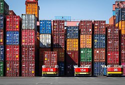 Containerterminal - Christian Charisius/Deutsche Presse-Agentur GmbH/dpa