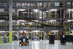 Amazon Logistikzentrum - Amazon (Marcus Schlaf)