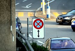 Nicht immer ist sofort ersichtlich, wo geparkt werden darf. - Pixabay