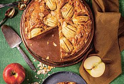 Apfelkuchen - Susann Kreihe/Christian Verlag/dpa-tmn