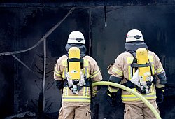 Feuerwehr Berlin - Zacharie Scheurer/dpa-tmn