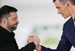 Ukraine-Krieg - Selenskyj in Madrid - Bernat Armangue/AP/dpa