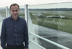 Marc Cezanne, Geschäftsführer des Flughafens Paderborn/Lippstadt, äußert sich zu den Sanierungsplänen. - Matthias Bungeroth