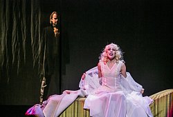 Katrin Merkl - Landestheater/Jochen Quast